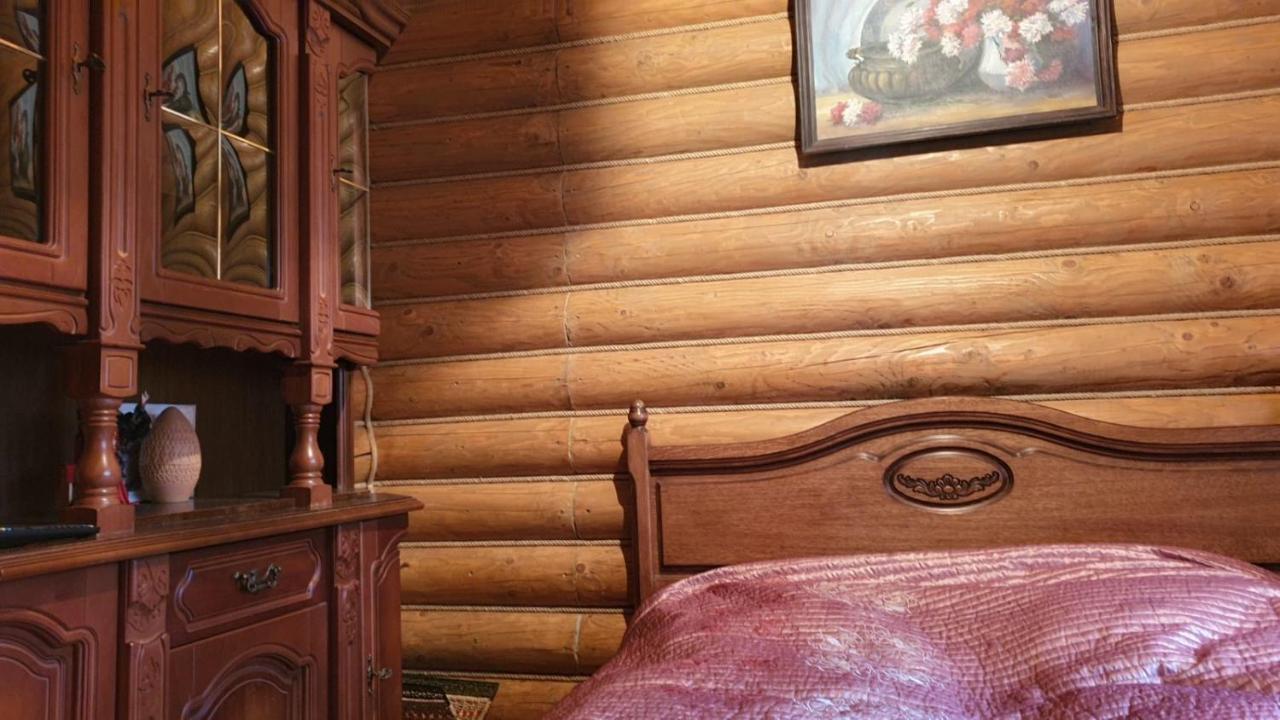 Villa Viktoria Užhorod Esterno foto